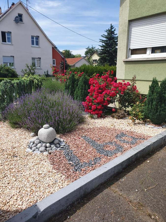 Sunny Suite By Leslodgespa Blotzheim Exteriör bild